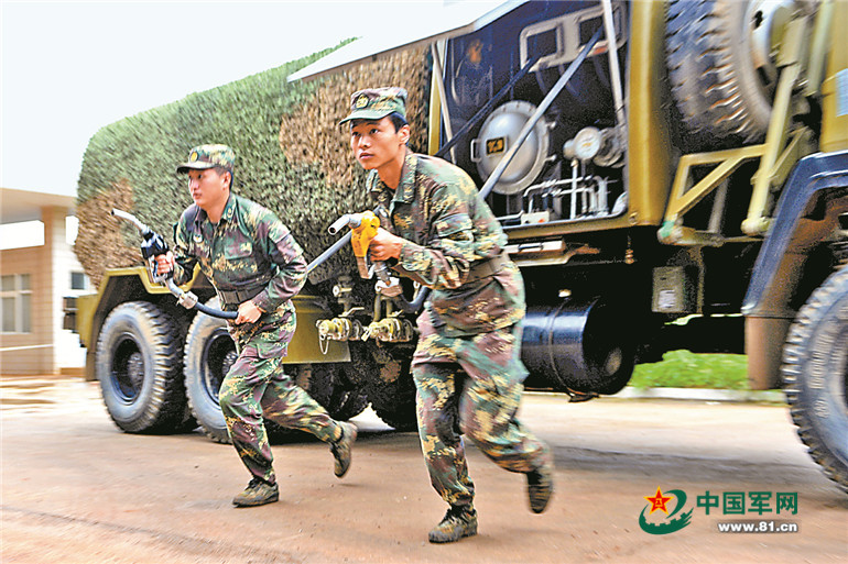 火箭军开展实战背景下的后勤综合保障演练